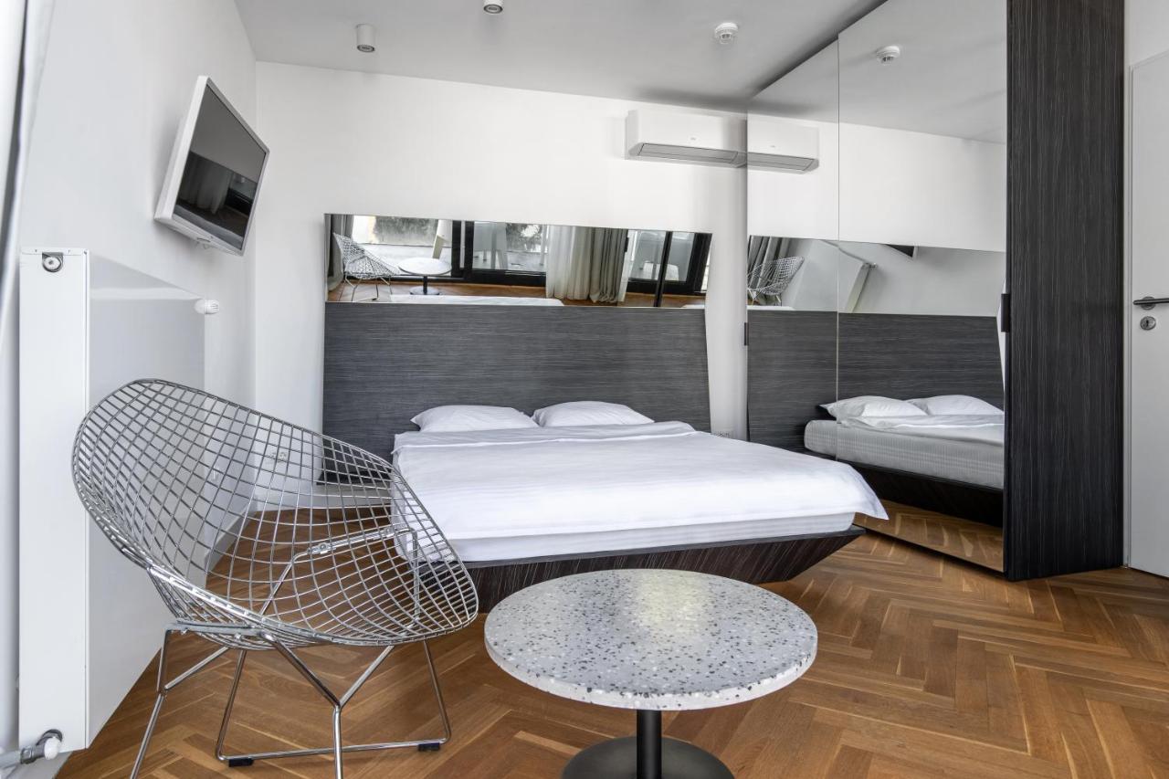 Aparthotel Blend City Center Boekarest Buitenkant foto